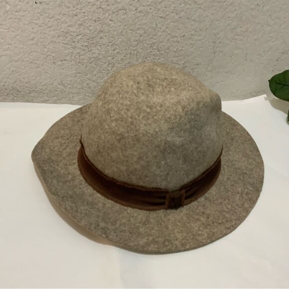 Hat Attack Tan Gray Wool Felt Hat With Brown  Ribbon Band - Picture 1 of 8